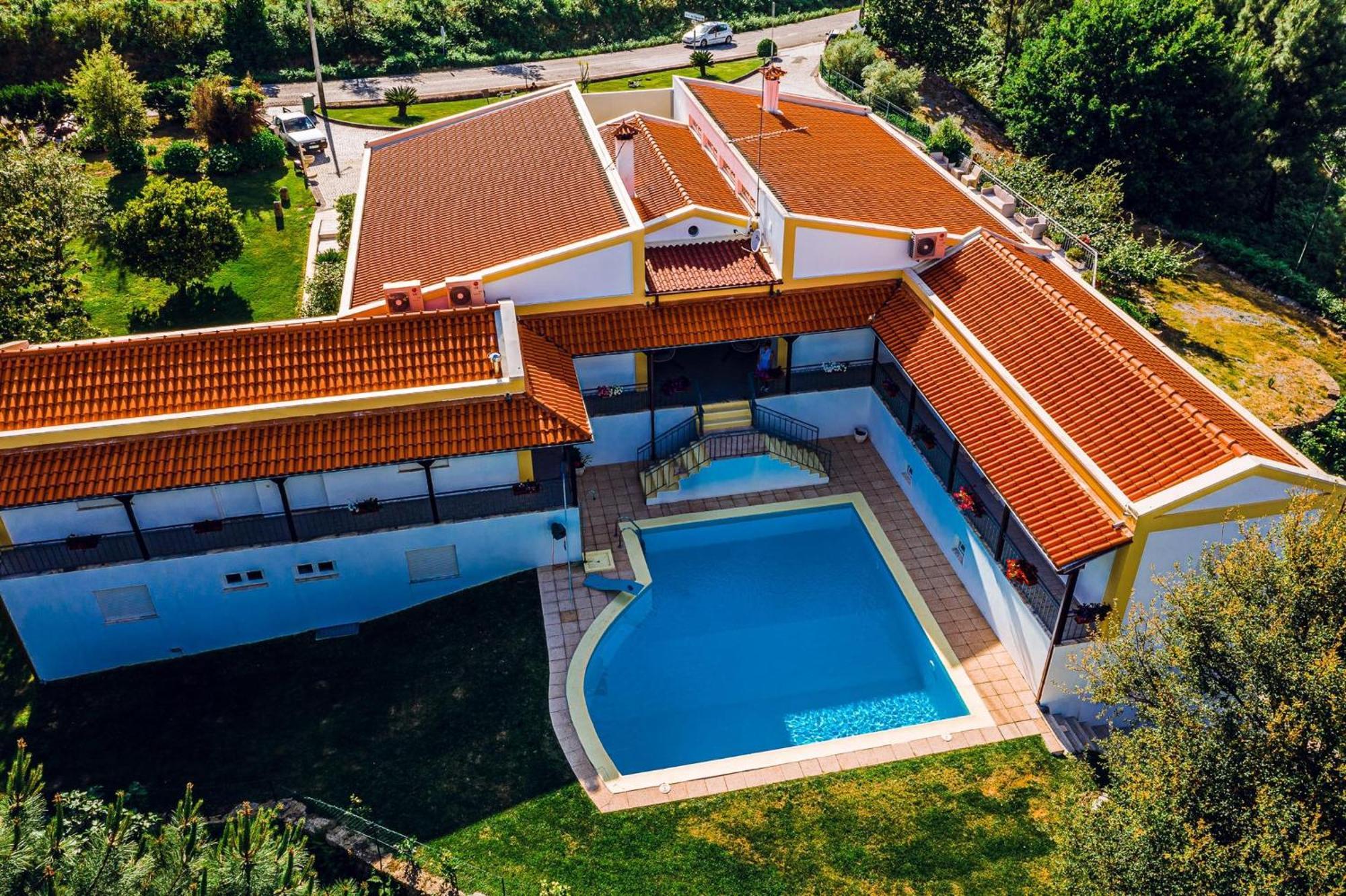 Estalagem Bela Vista Bed & Breakfast Mondim de Basto Luaran gambar